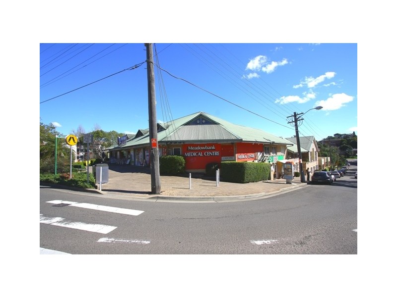 3/27  Bank Street, Meadowbank NSW 2114