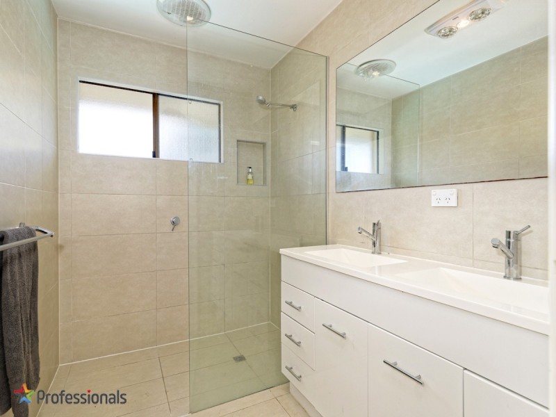 6 Safari Street, Chermside West QLD 4032