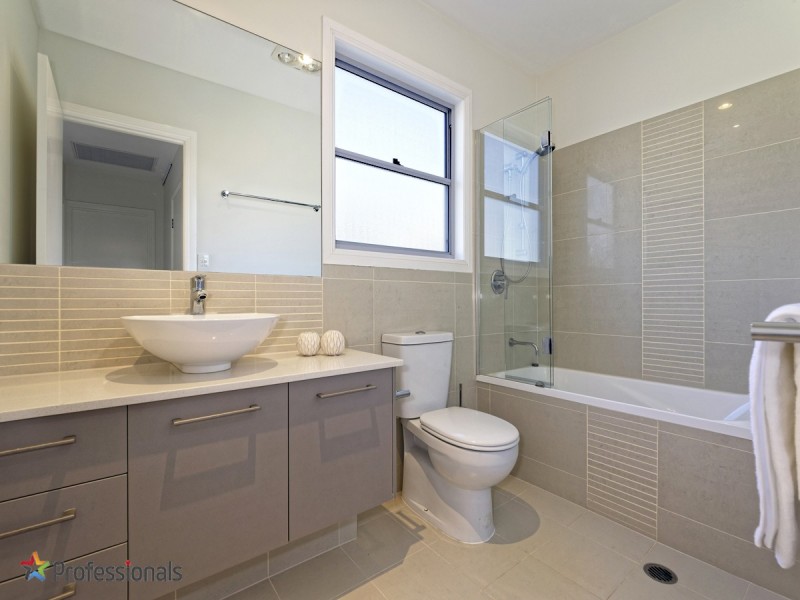 2/28 Bott Street, Ashgrove QLD 4060