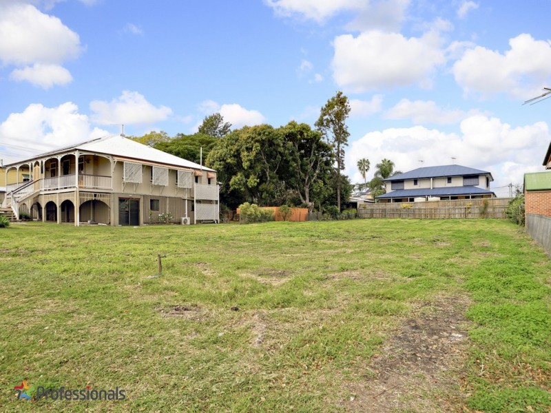 12 Moffatt Street, Ipswich QLD 4305