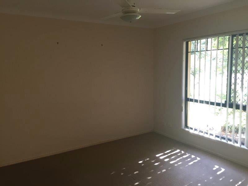 8 Quandong Cresent, Arana Hills QLD 4054