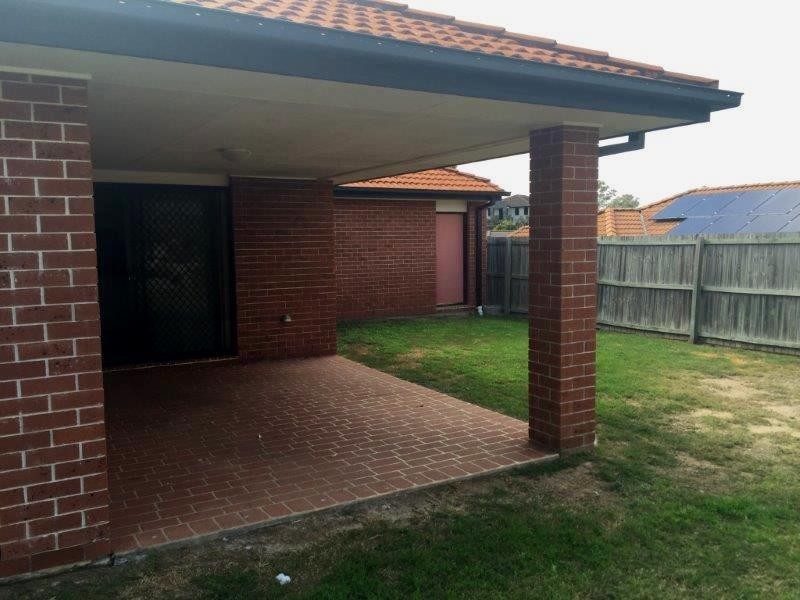 8 Quandong Cresent, Arana Hills QLD 4054