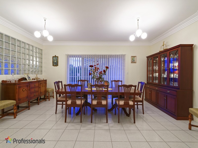 11 Letizia Close, Chermside West QLD 4032