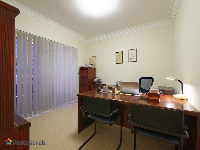 11 Letizia Close, Chermside West QLD 4032