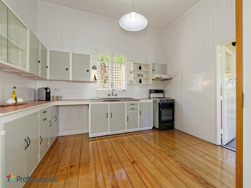 117 Waterworks Road, Ashgrove QLD 4060