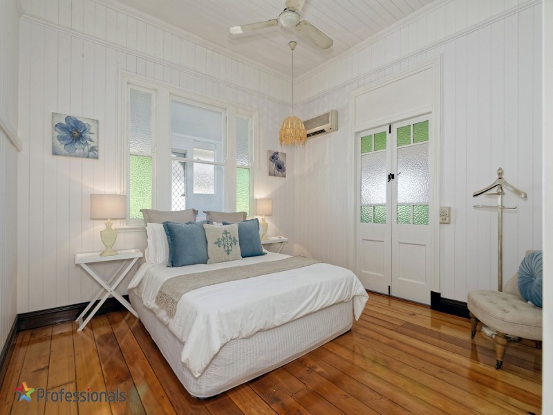 117 Waterworks Road, Ashgrove QLD 4060