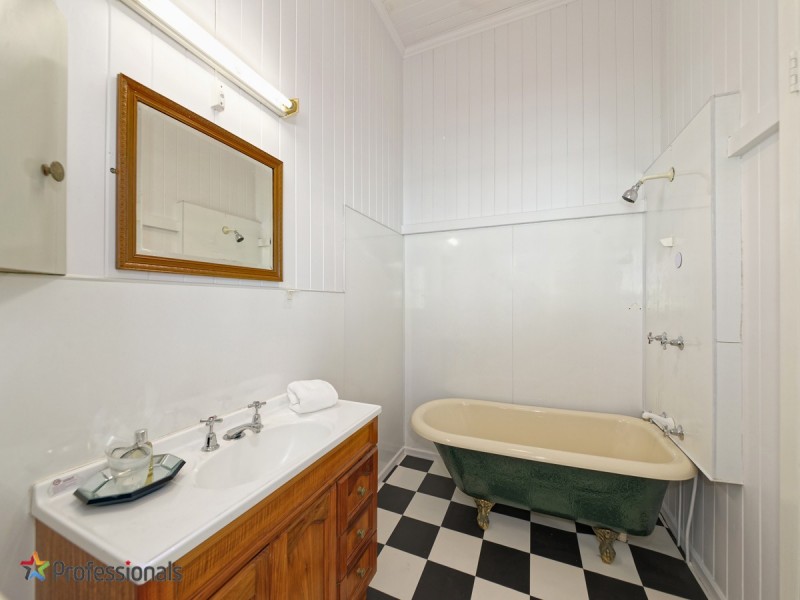 117 Waterworks Road, Ashgrove QLD 4060