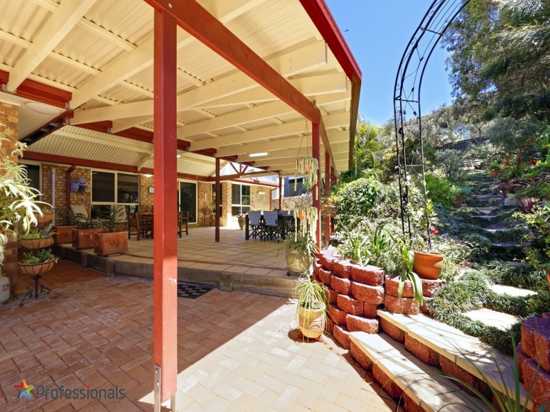 13 Vauton Court, Arana Hills QLD 4054