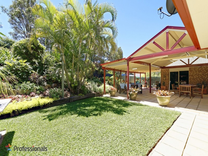 13 Vauton Court, Arana Hills QLD 4054