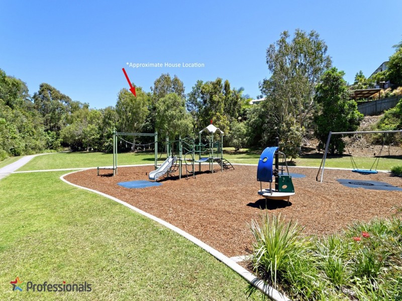 27 Woodtop Court, Ferny Hills QLD 4055