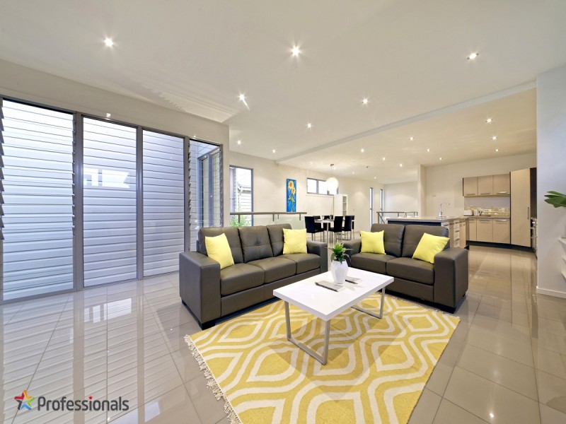 102 Richmond Street, Gordon Park QLD 4031