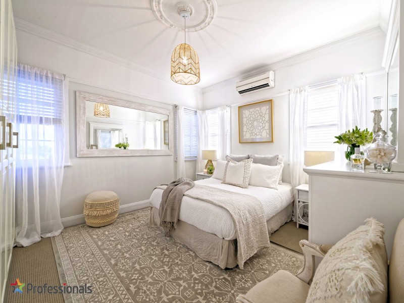 32 Dorrigo Street, Stafford Heights QLD 4053