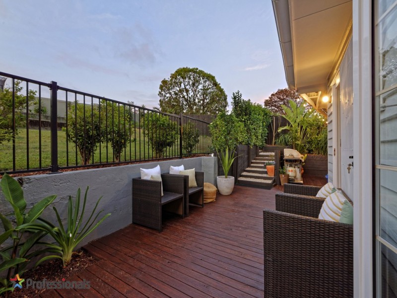 32 Dorrigo Street, Stafford Heights QLD 4053