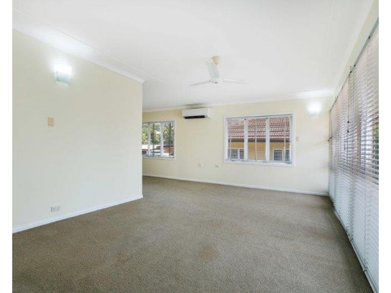 12 Mountridge Street, Everton Park QLD 4053