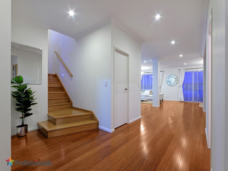 4 Jillaine Street, Everton Hills QLD 4053