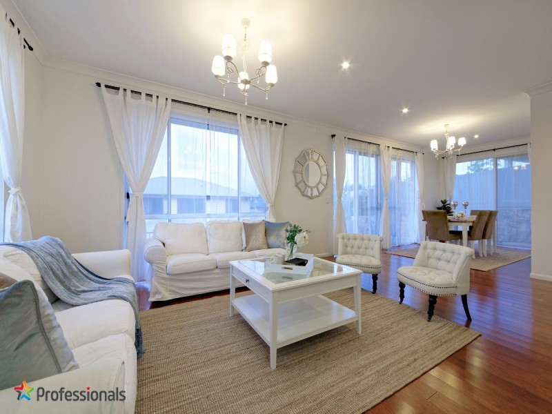 4 Jillaine Street, Everton Hills QLD 4053