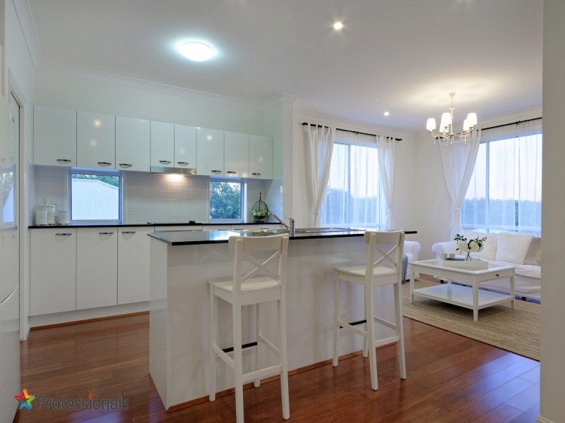 4 Jillaine Street, Everton Hills QLD 4053