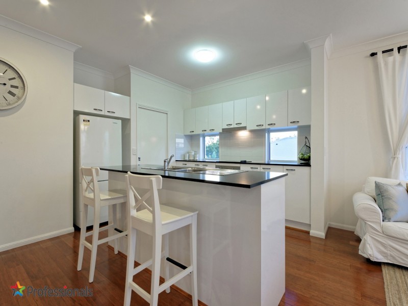 4 Jillaine Street, Everton Hills QLD 4053