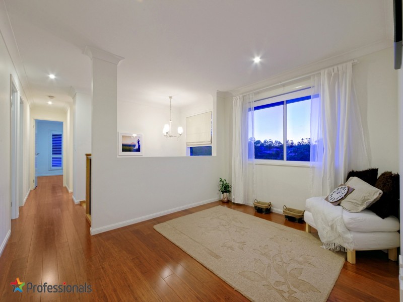 4 Jillaine Street, Everton Hills QLD 4053