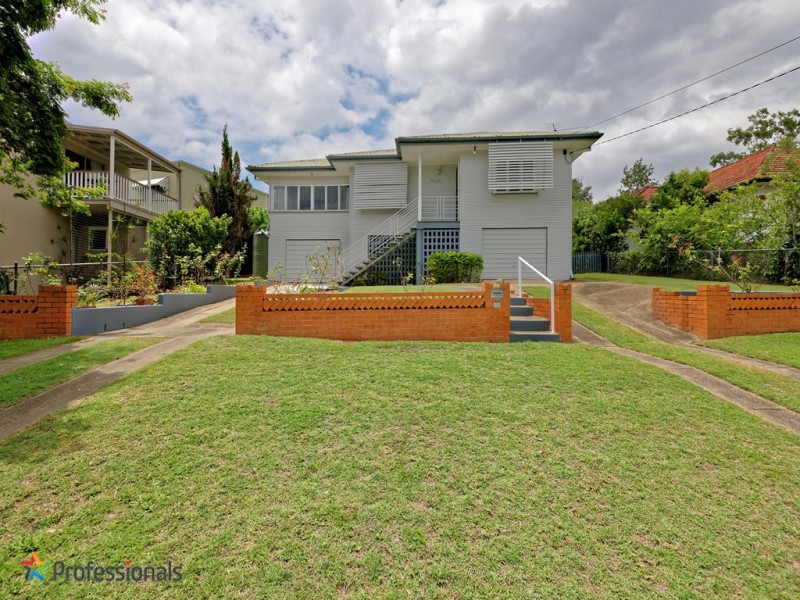 32 Meridian Street, Coorparoo QLD 4151
