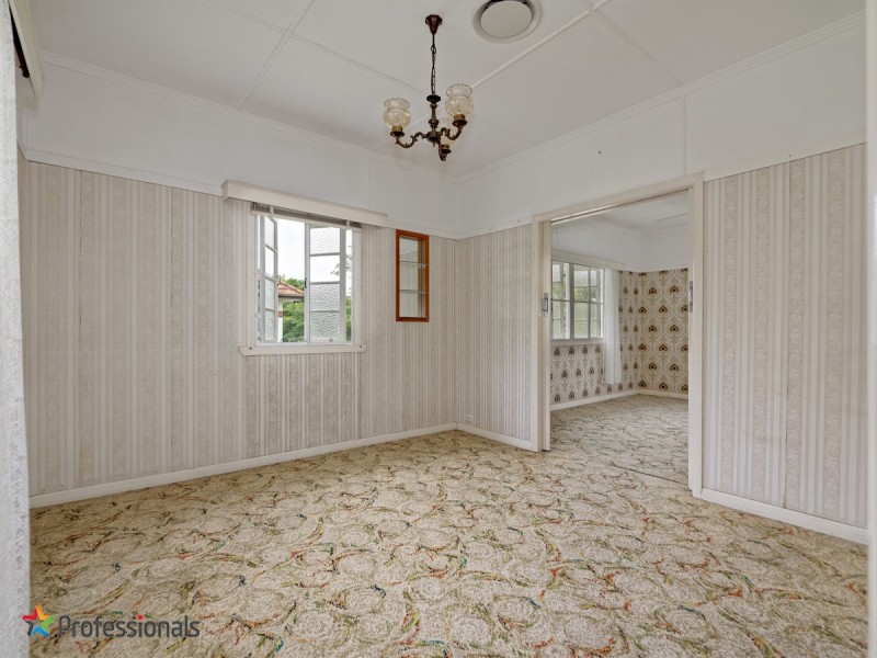 32 Meridian Street, Coorparoo QLD 4151