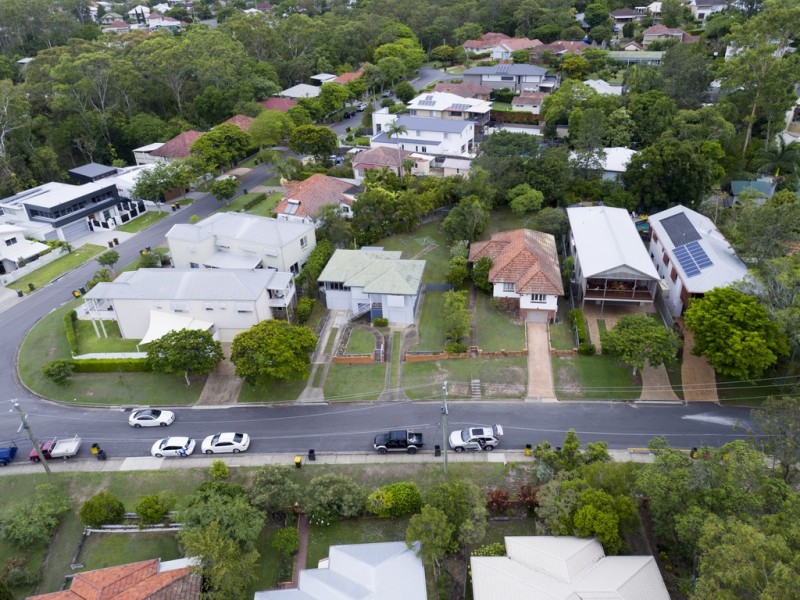 32 Meridian Street, Coorparoo QLD 4151