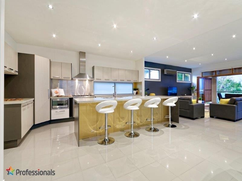 102 Richmond Street, Gordon Park QLD 4031