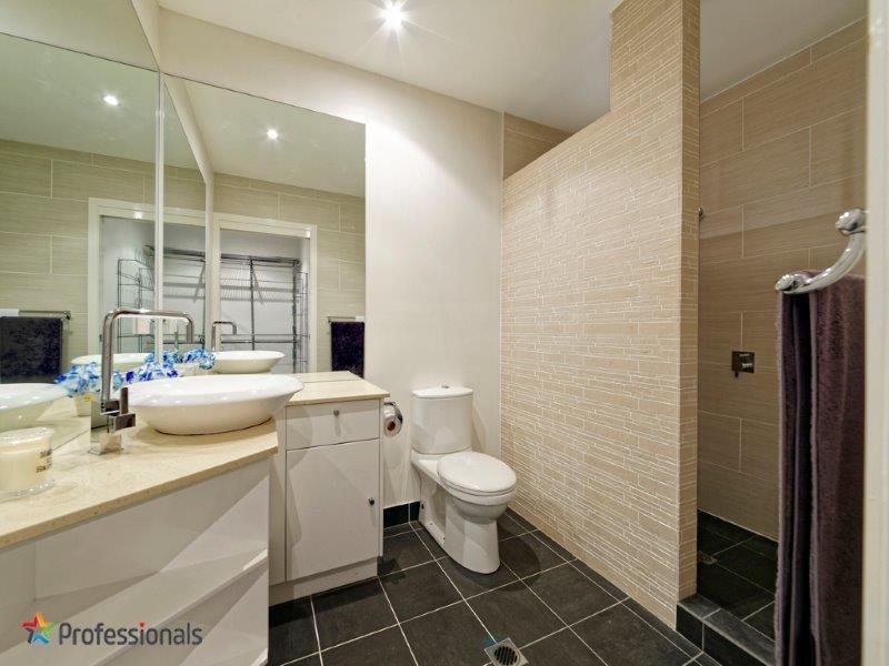 102 Richmond Street, Gordon Park QLD 4031