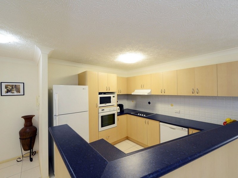 8/13 Vectis Street, Norman Park QLD 4170