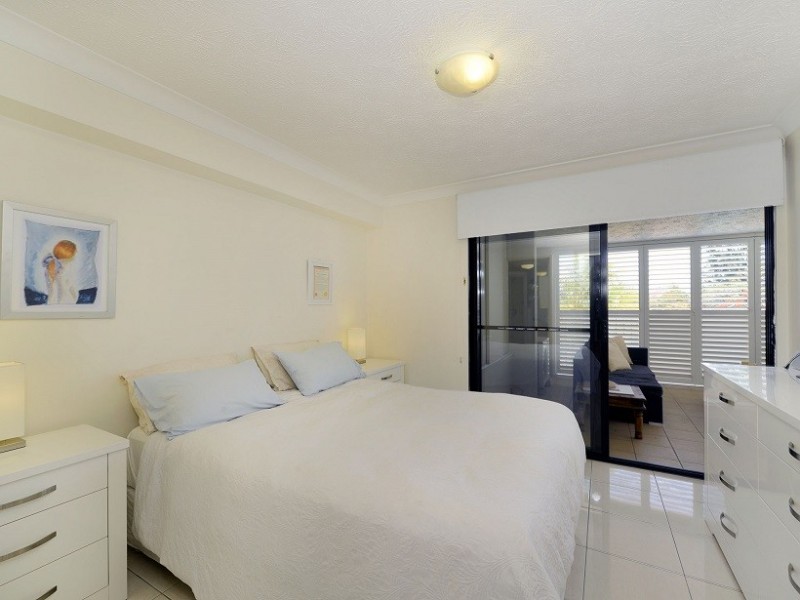 8/13 Vectis Street, Norman Park QLD 4170