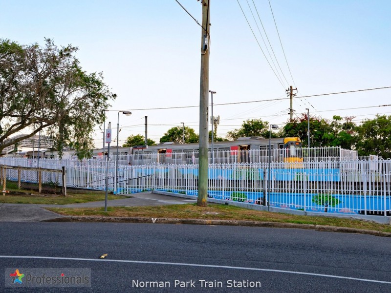 8/13 Vectis Street, Norman Park QLD 4170