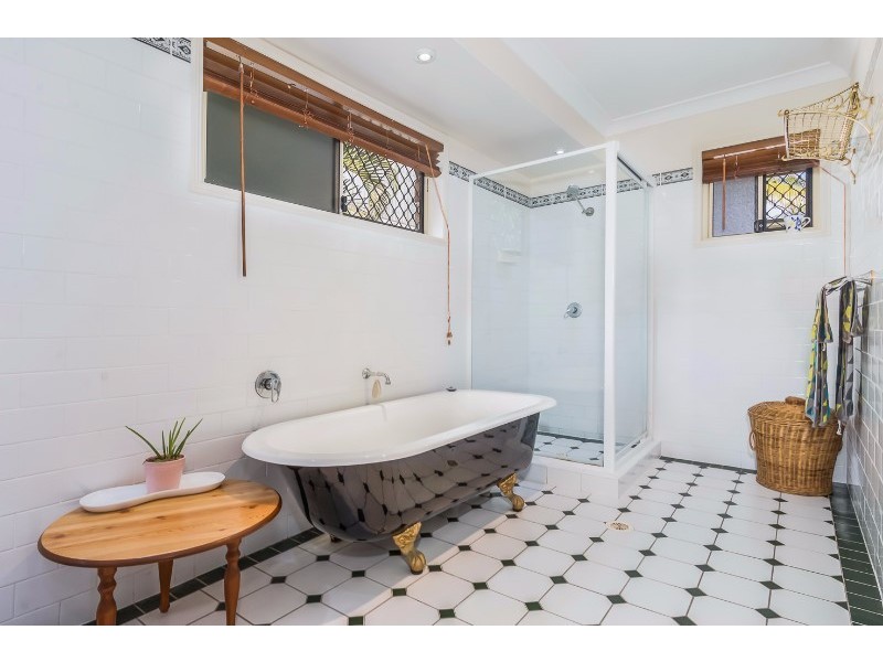 15 Jacqueline Court, Everton Hills QLD 4053