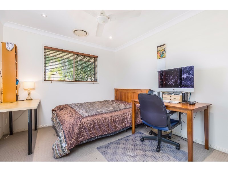 15 Jacqueline Court, Everton Hills QLD 4053