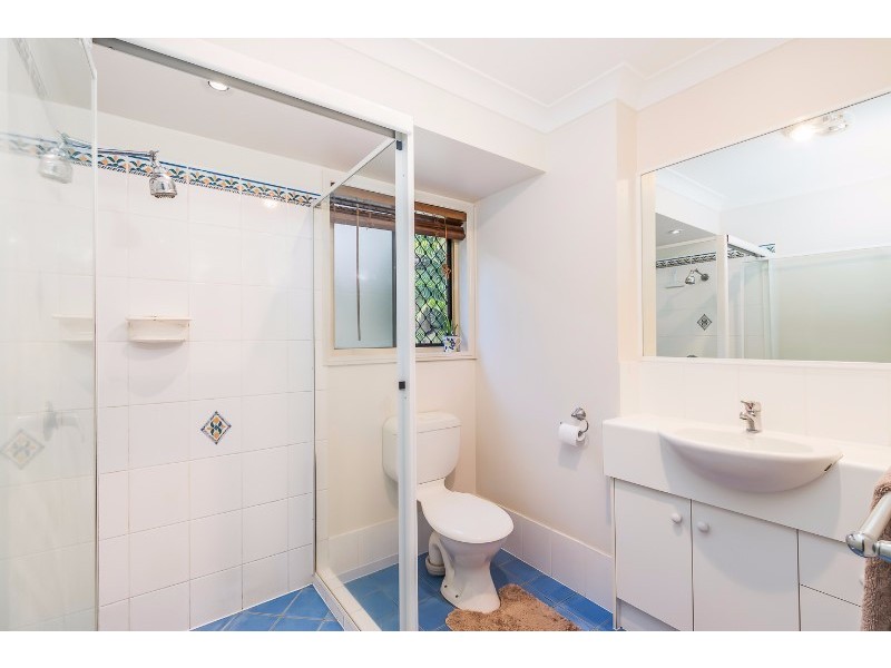 15 Jacqueline Court, Everton Hills QLD 4053