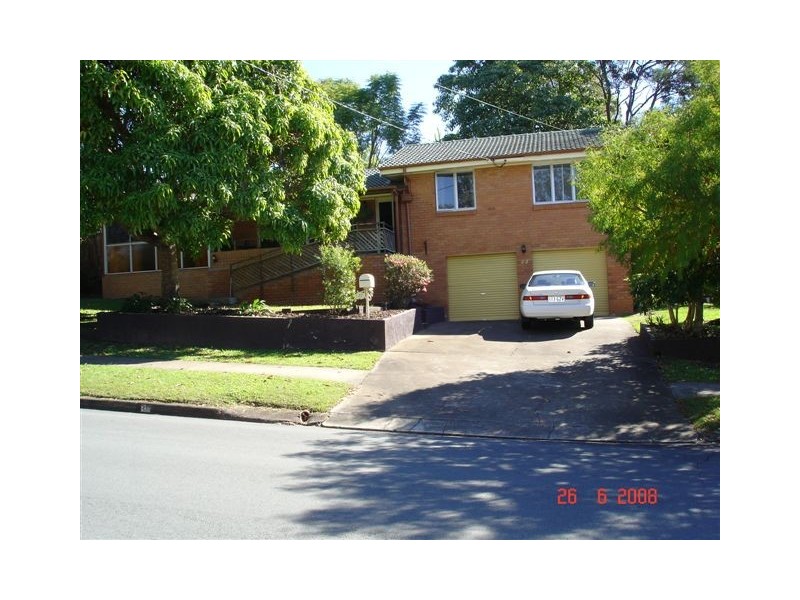 22 Illuta Avenue, Ferny Hills QLD 4055