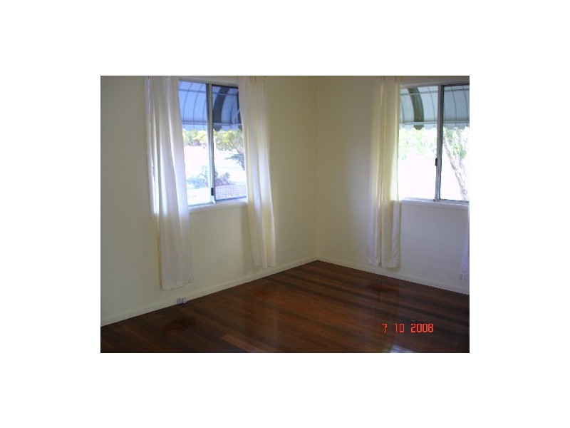 27 Kiama Street, Wavell Heights QLD 4012