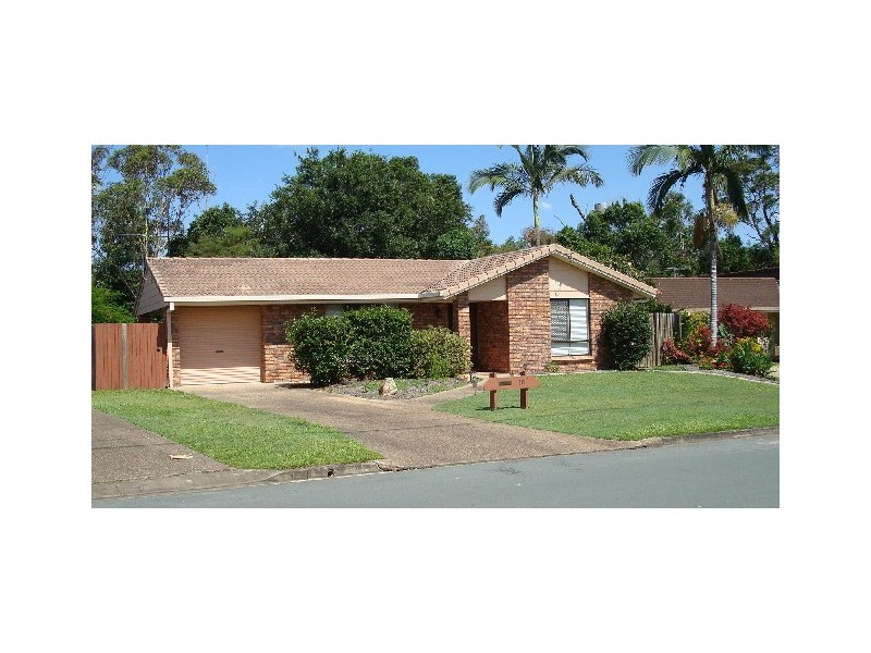 10 Kingfisher Street, Albany Creek QLD 4035