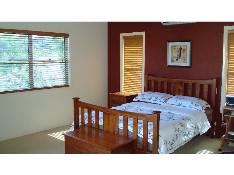 7 Dellwood Court, Ferny Hills QLD 4055