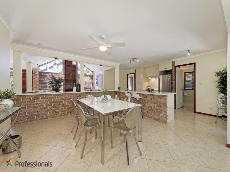 41 Leonarda Drive, Ferny Hills QLD 4055