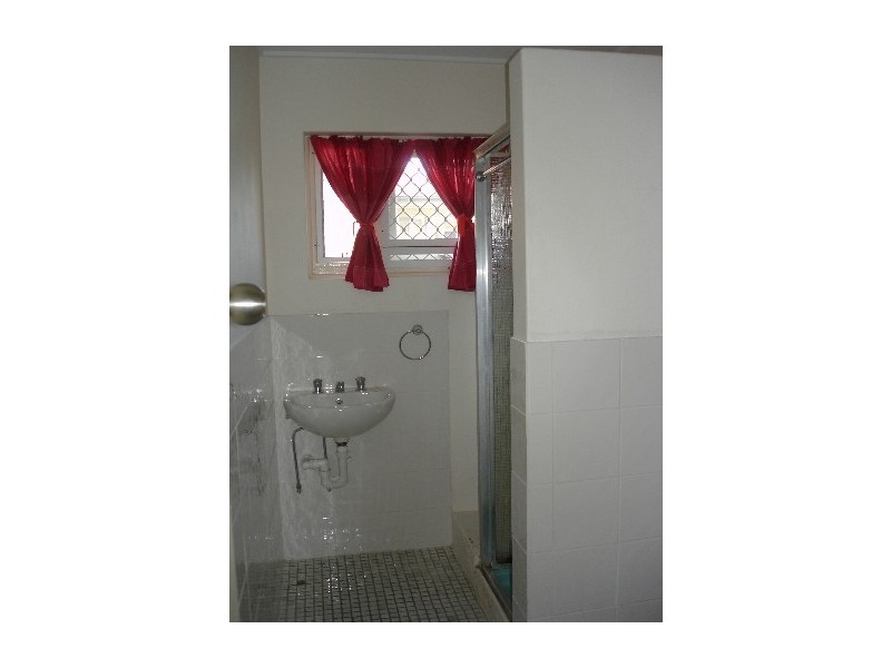 2/15  Thuruna Street, Stafford QLD 4053