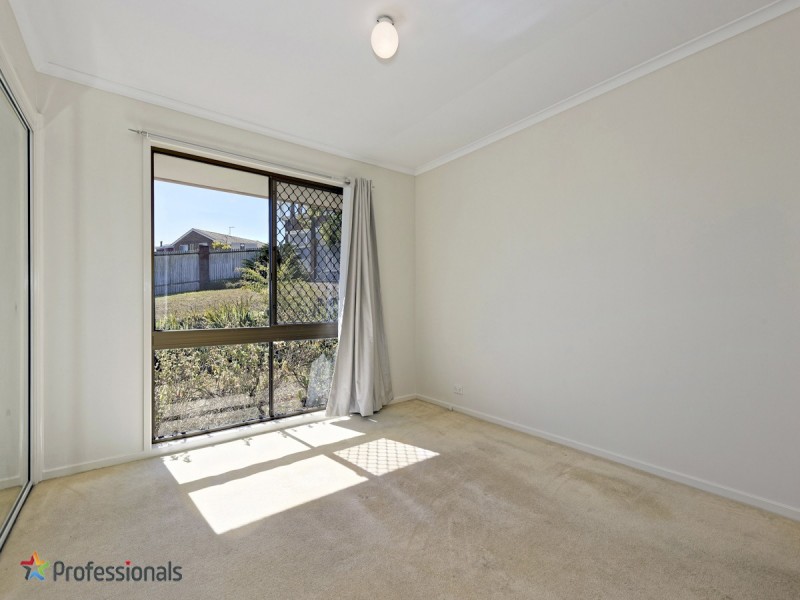 8 Ruggles Court, Mcdowall QLD 4053
