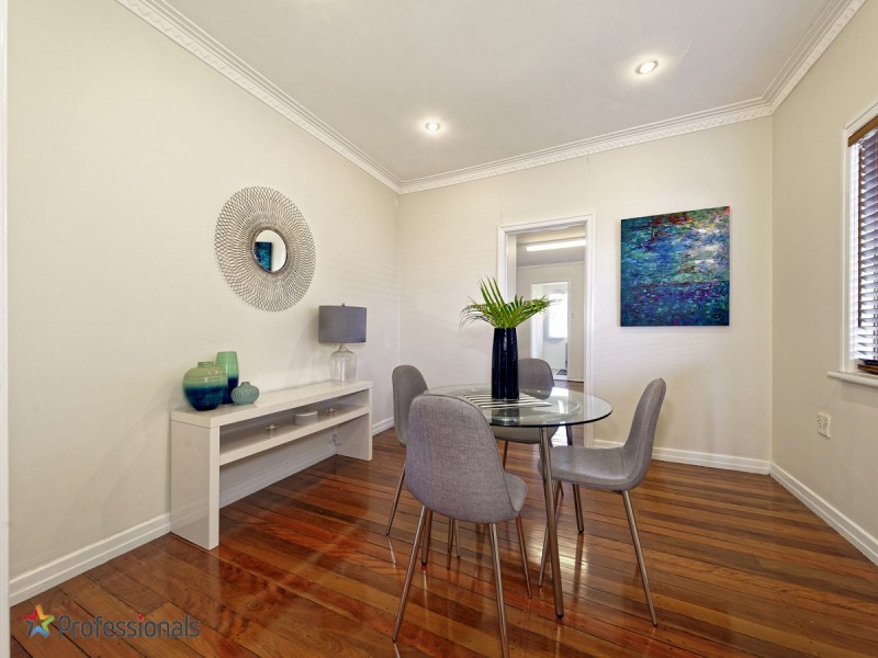 14 Eltham Street, Kedron QLD 4031