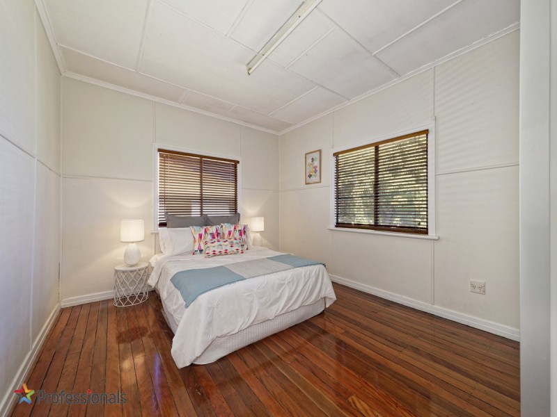 14 Eltham Street, Kedron QLD 4031