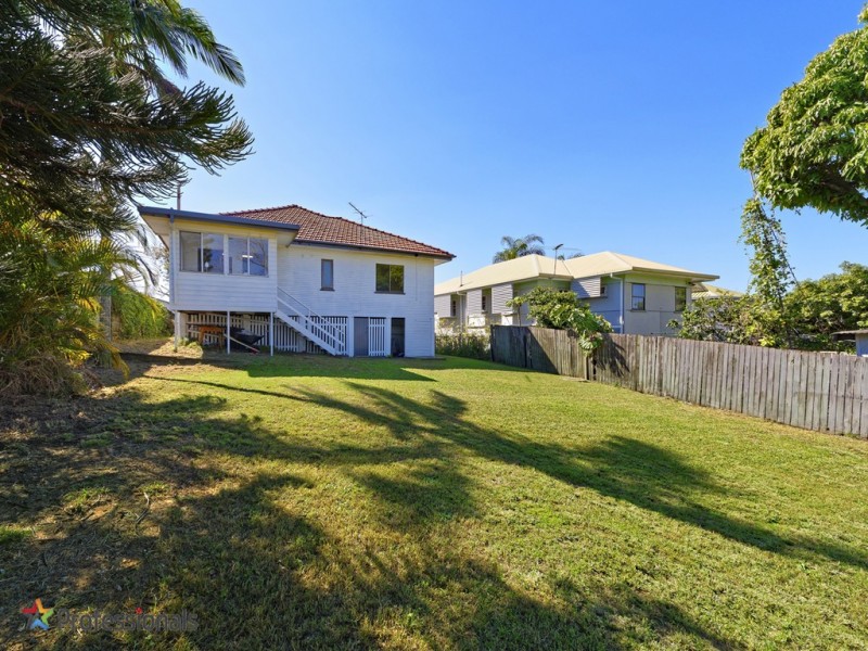 14 Eltham Street, Kedron QLD 4031