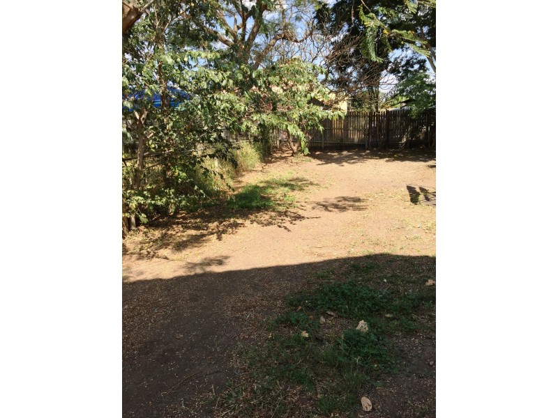 23 Hall Street, Chermside QLD 4032