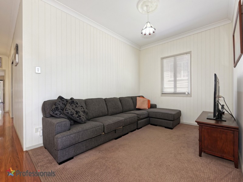 74 Saint Helens Road, Mitchelton QLD 4053