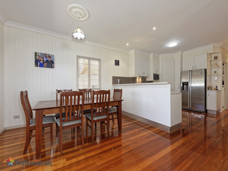 74 Saint Helens Road, Mitchelton QLD 4053