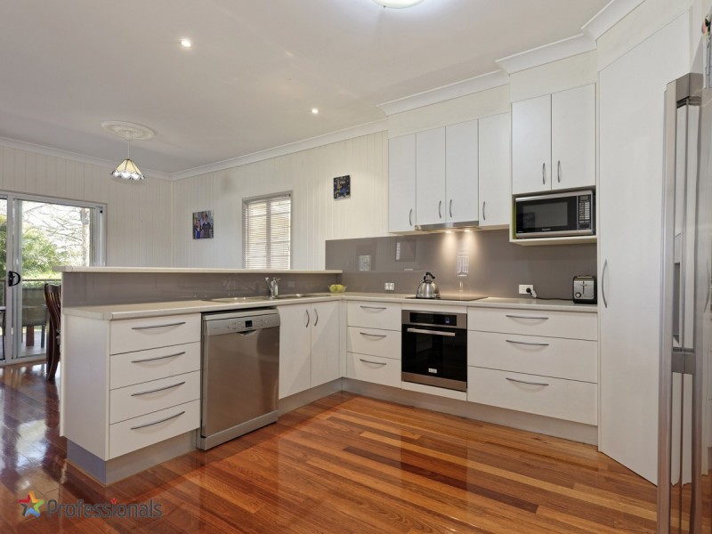 74 Saint Helens Road, Mitchelton QLD 4053