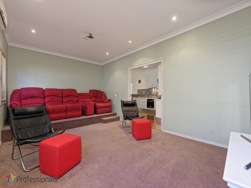 74 Saint Helens Road, Mitchelton QLD 4053