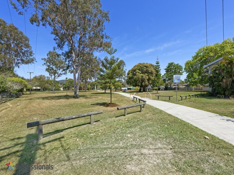 74 Saint Helens Road, Mitchelton QLD 4053